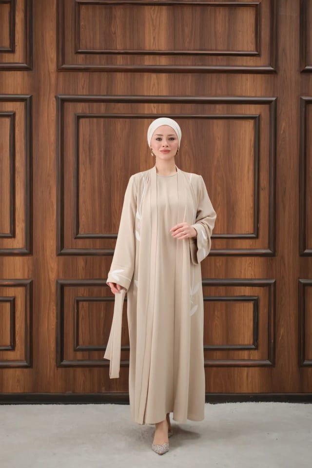 Tasarım Nakış Detaylı Taşlı Abaya - Bej
