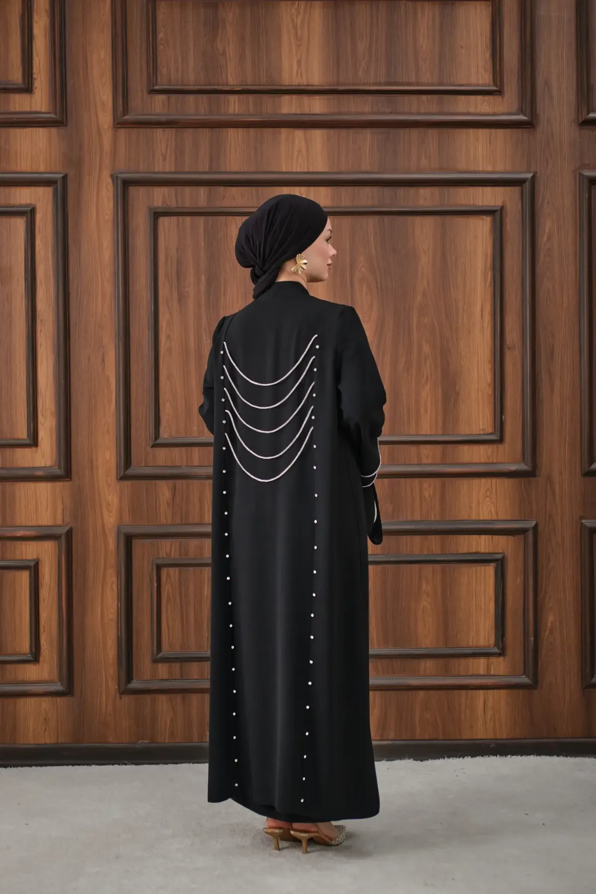 Taş Detaylı Krep Abaya